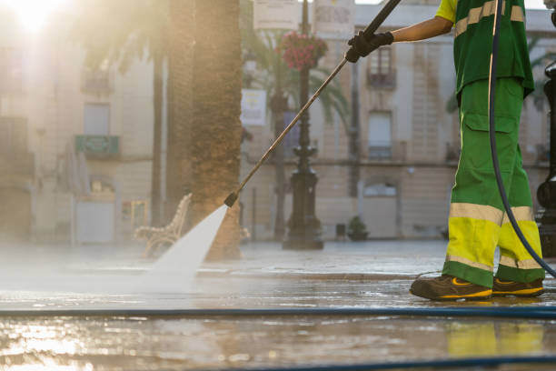 Garage Pressure Washing in Walnut Park, CA
